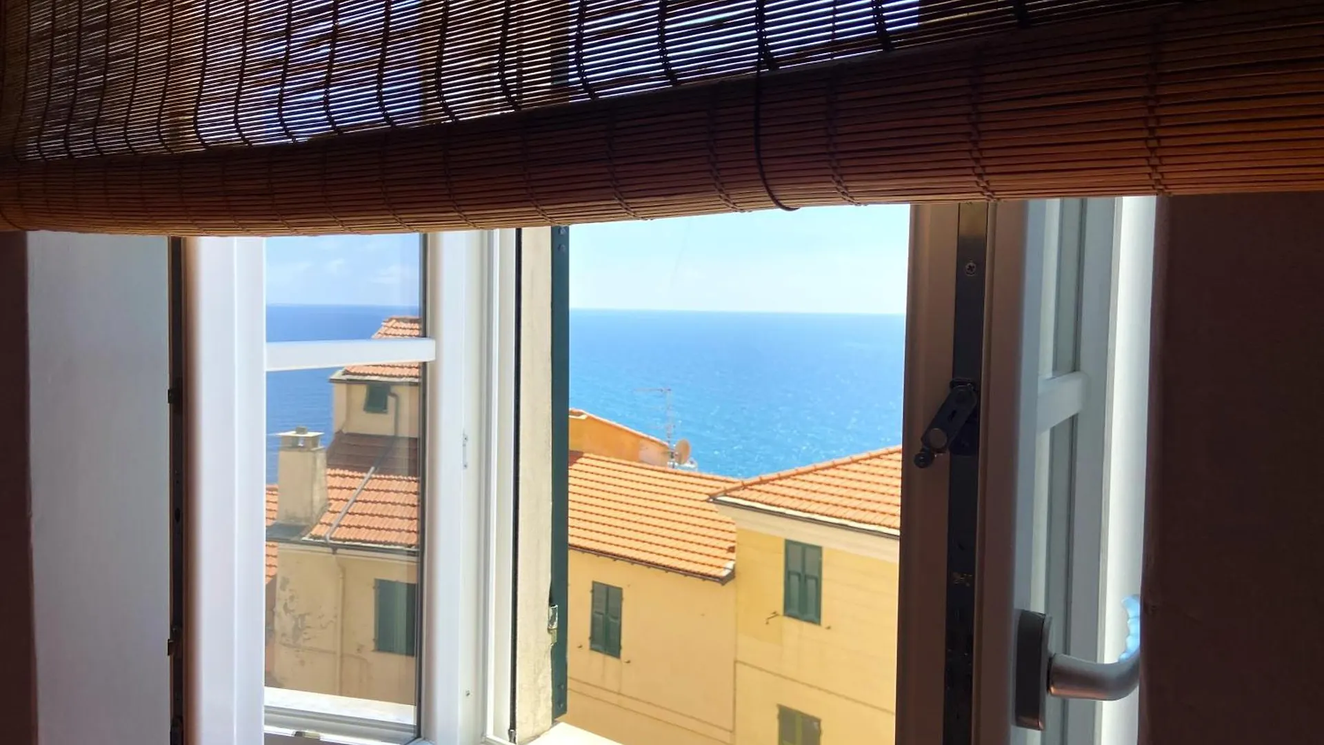 Elegant Historic Apartment With Stunning Sea View Imperia Italy