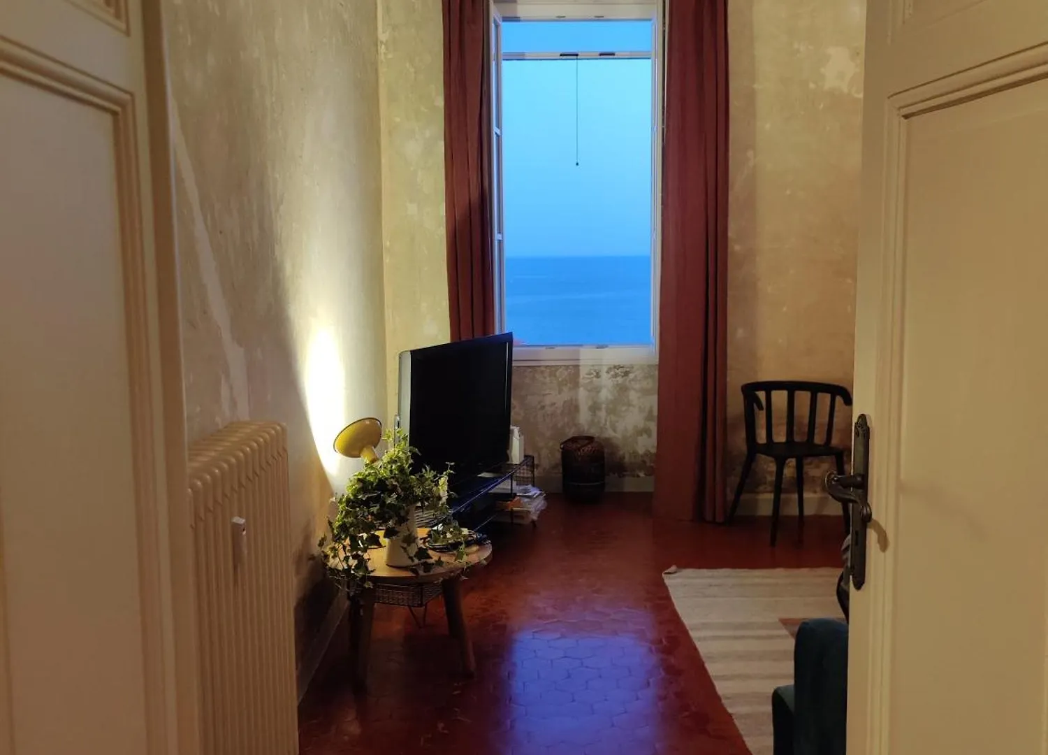 Elegant Historic Apartment With Stunning Sea View Imperia