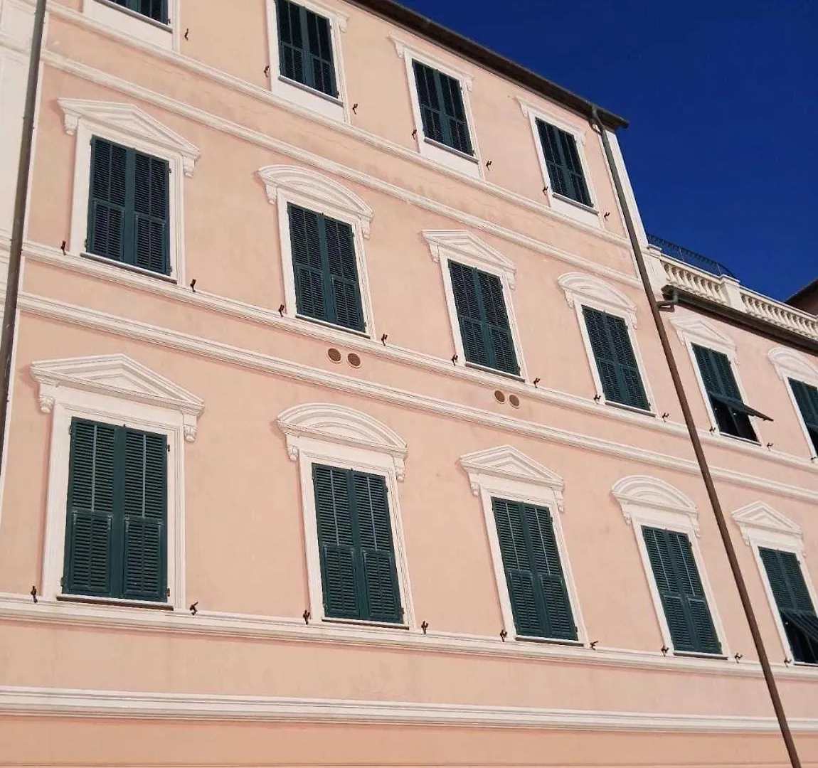 Elegant Historic Apartment With Stunning Sea View Imperia