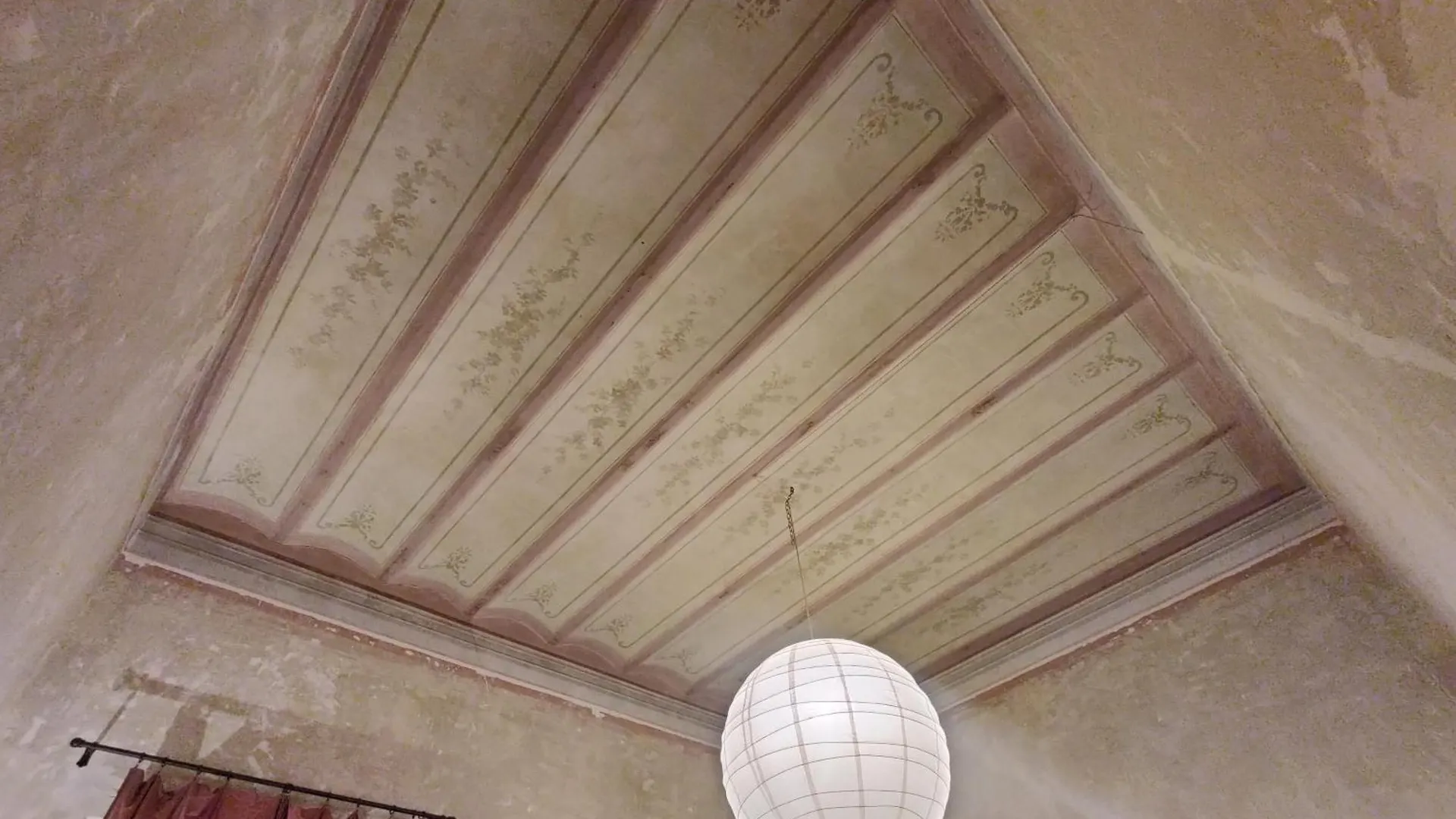 Elegant Historic Apartment With Stunning Sea View Imperia