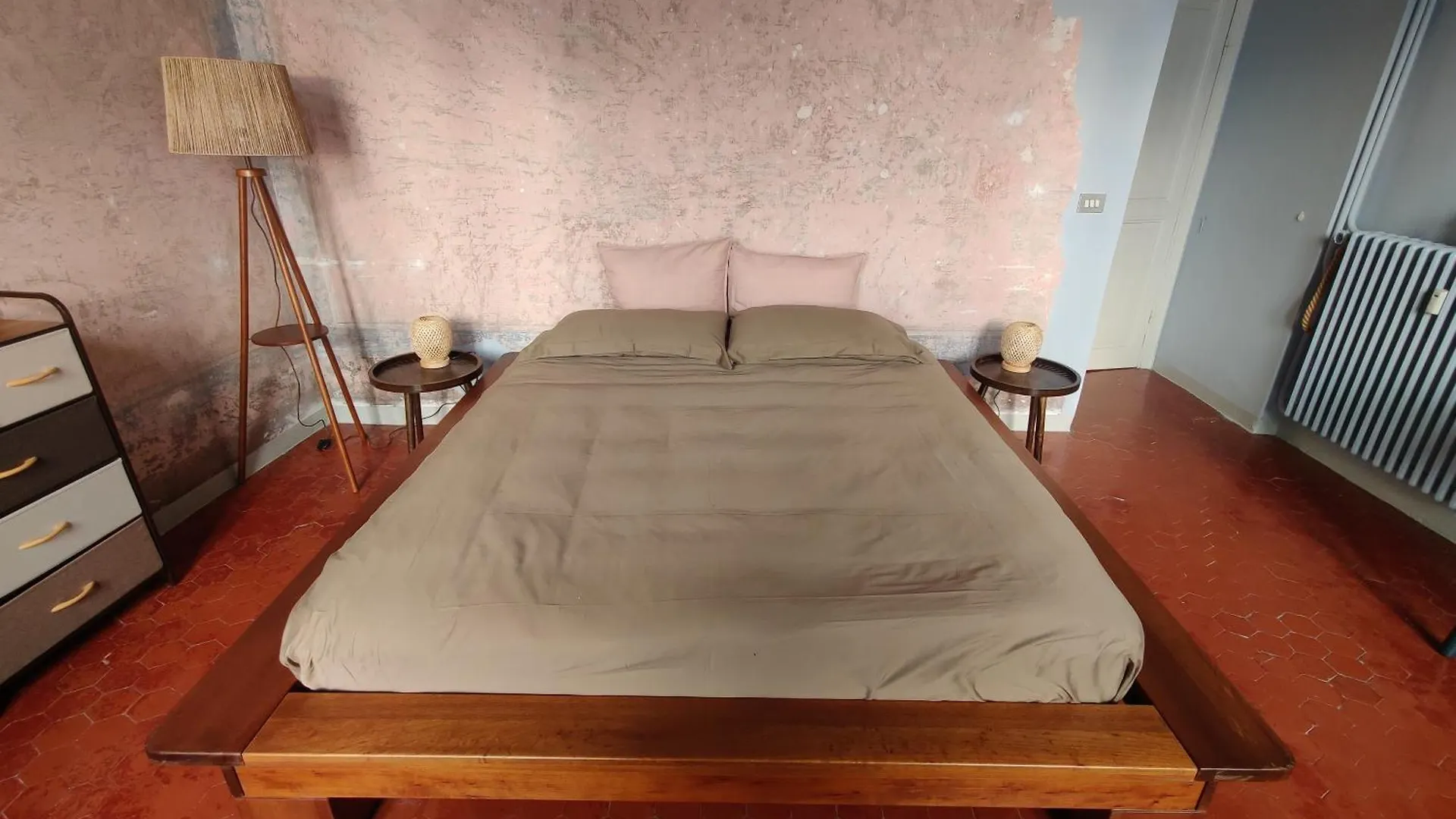 Elegant Historic Apartment With Stunning Sea View Imperia